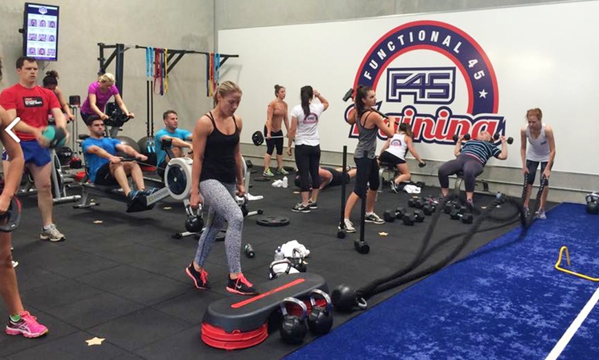 Image 1: 4-Weeks Unlimited F45 Training