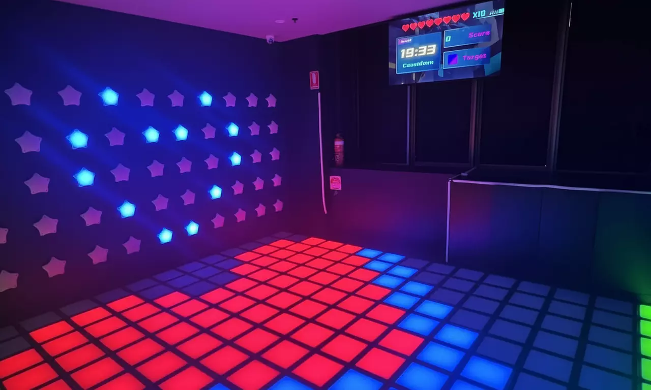 20sqm or 40sqm Interactive Grid Game 2, 3, 4, 5, 6, 8 10 or 12 Players