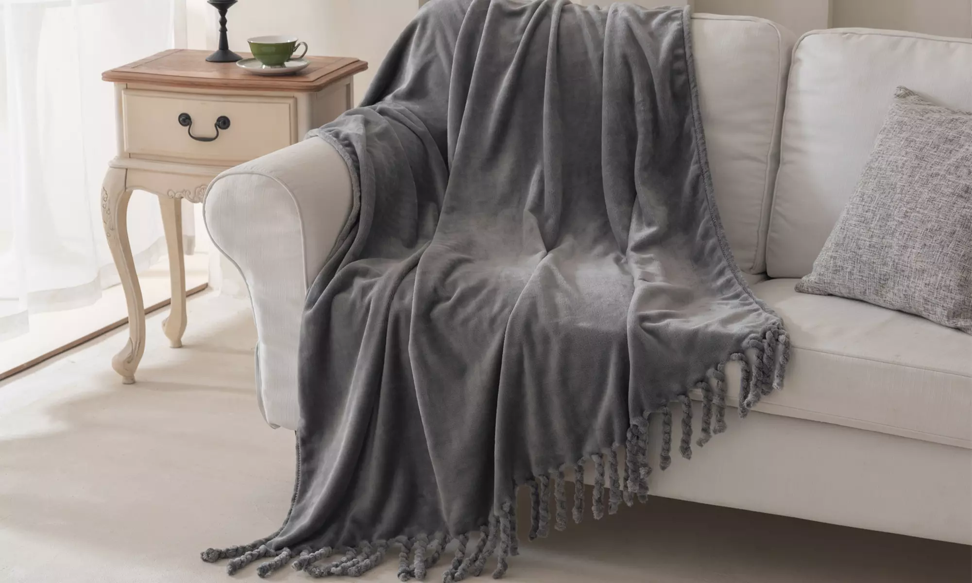 260 GSM Throw Blanket with Fringe Sort Warm Sofa or Bed Blanket
