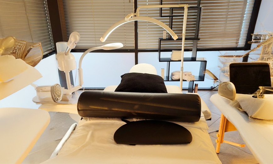 Image 8: One, Three, or Five Lymphatic Massage Sessions