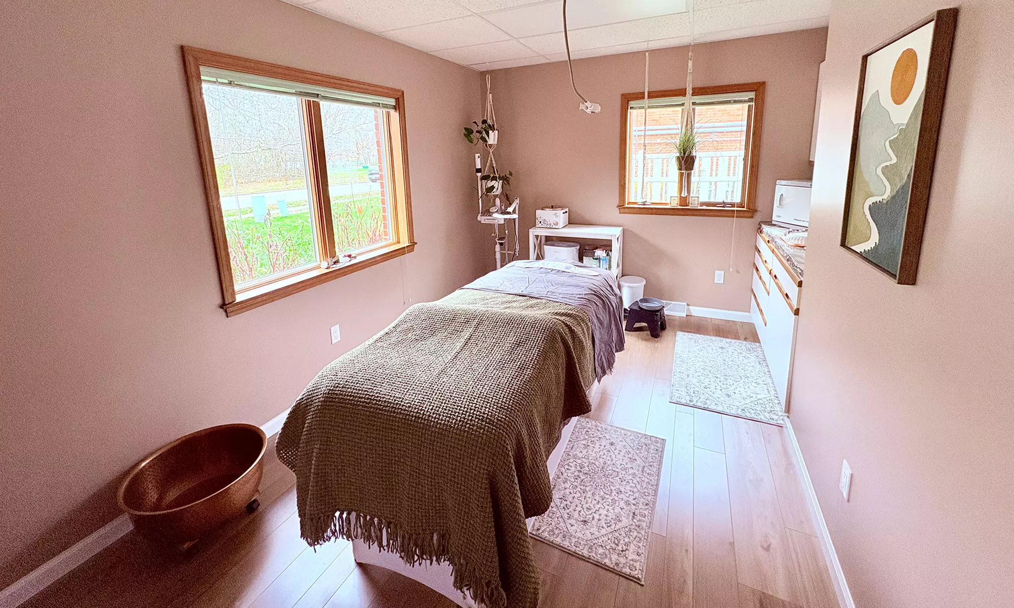 20-Minute One, Three, Five, or Ten Underarm and Lip Waxing Sessions