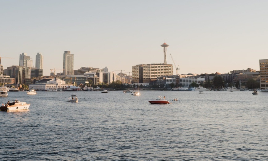 Image 10: Scenic Seattle Brunch, Dinner & City Skyline Cruises with Stunning Views 