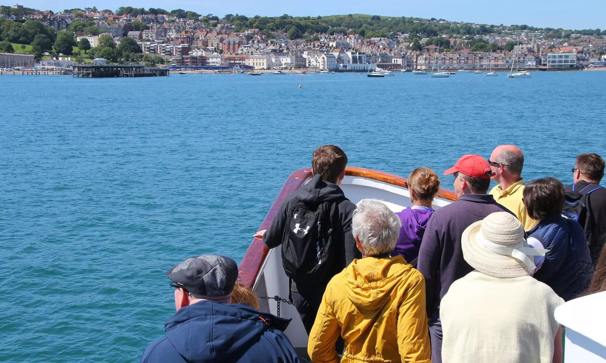 Set Sail! Coastal Day Cruises with Breathtaking Views