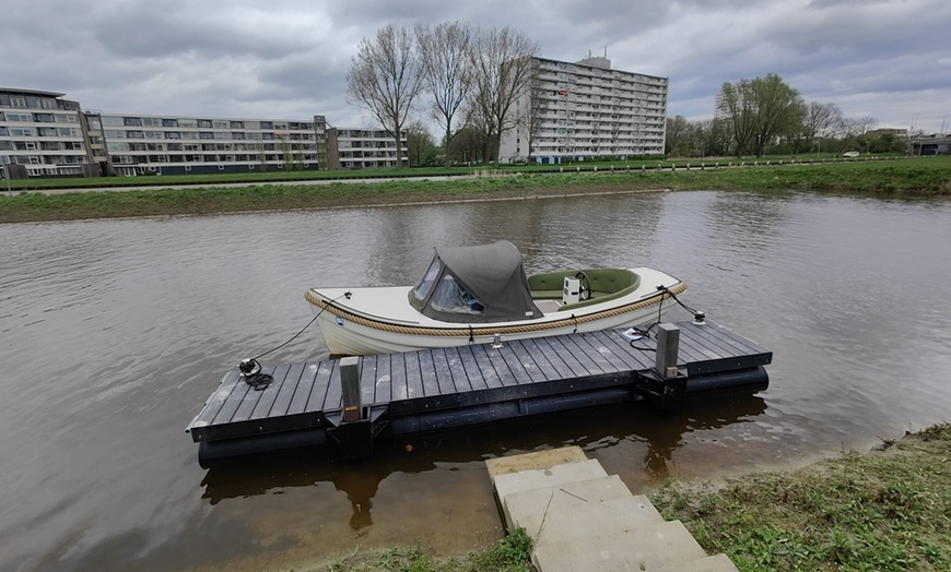 Image 15: Waar water is, is een weg: vaar jouw eigen route over het water