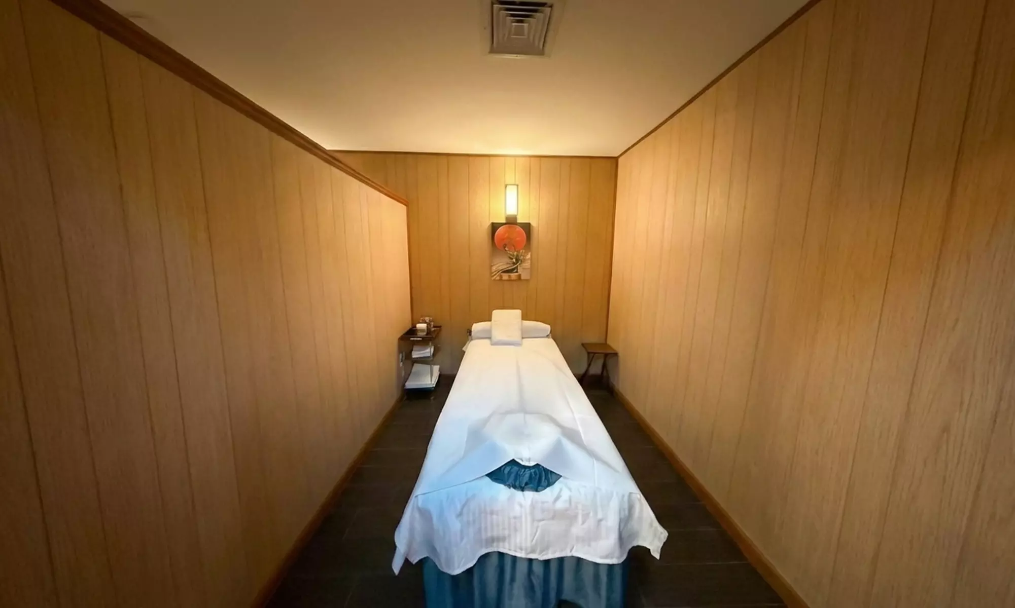 Melt Stress Away Together with a 60- or 90-Minute Couples Massage