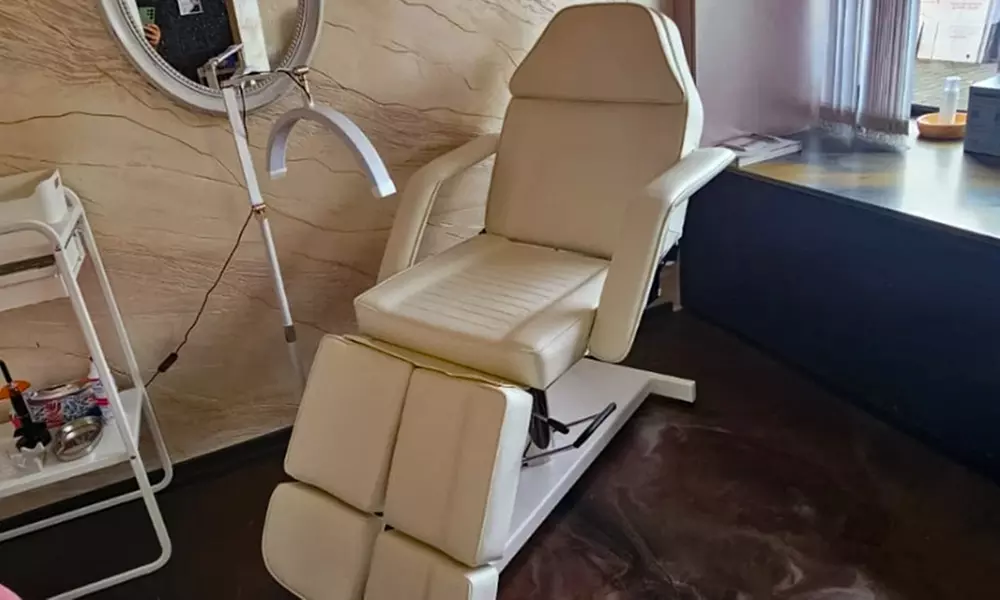 1 oder 2 medizinische Fußpflege-Behandlungen für 1 Person (bis zu 71% sparen) - Primary Image