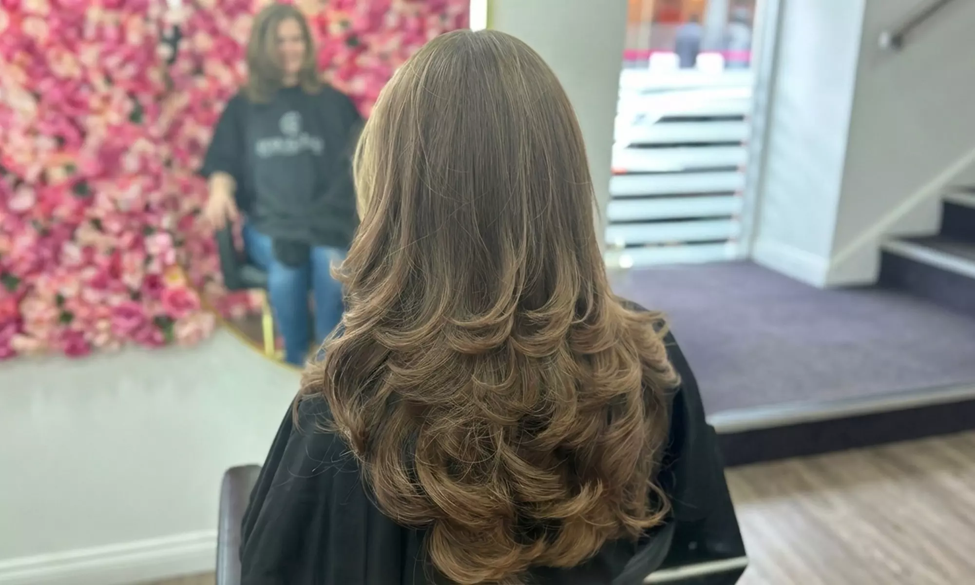 Waschen, Schneiden & Föhnen oder Augenbrauen zupfen & Farbe