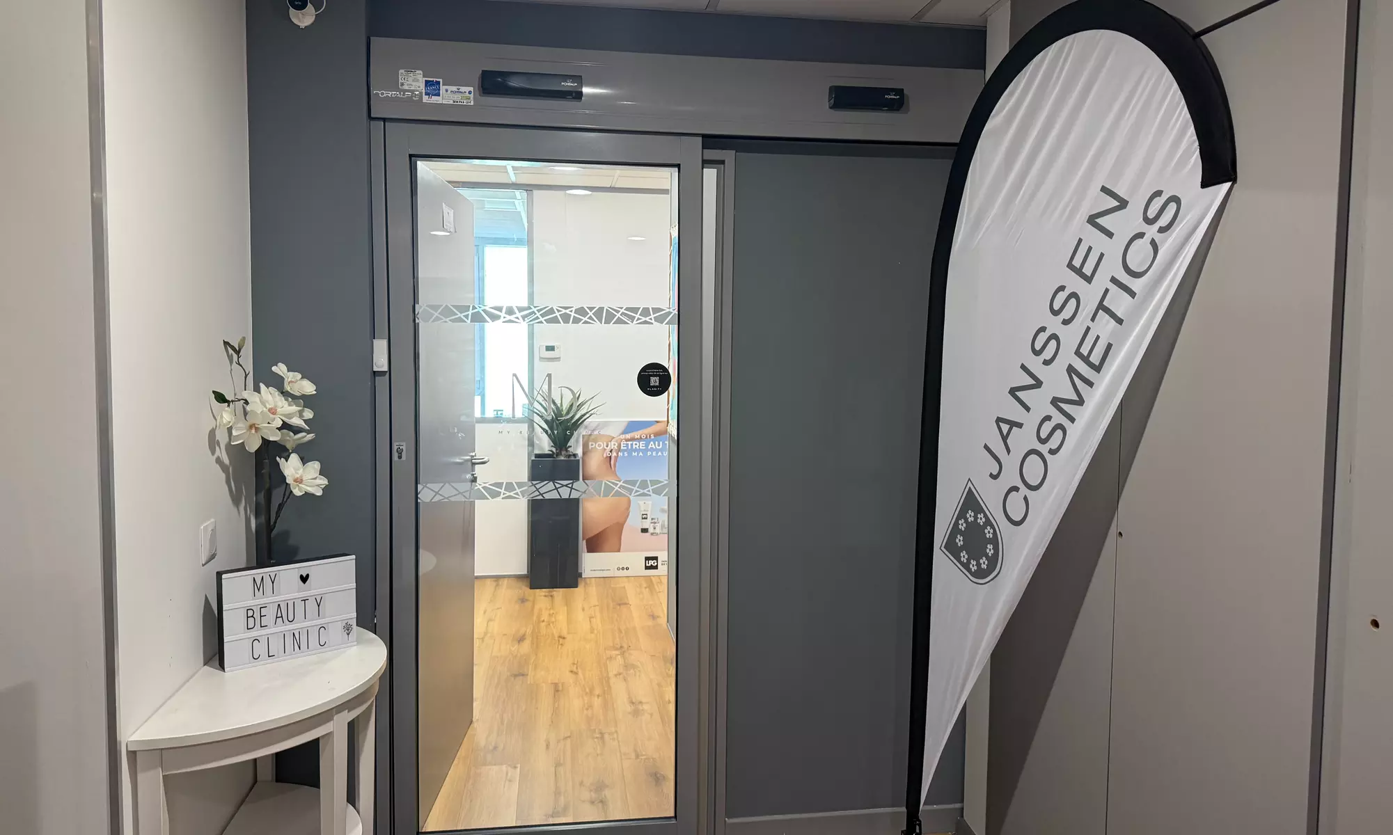 Jusqu'à 44% de remise sur Extensions des cils chez KL beauty38