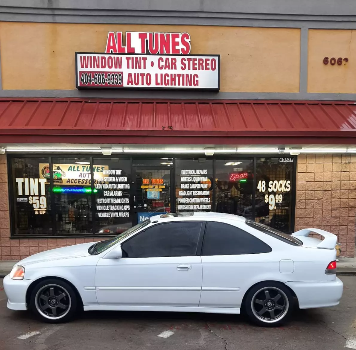 Up to 60% Off on Automotive Window Tinting at ALL TUNES LLC