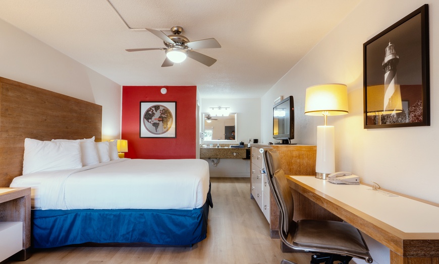 Image 7: Member-Only Deal: Ramada by Wyndham Hotel & Waterpark