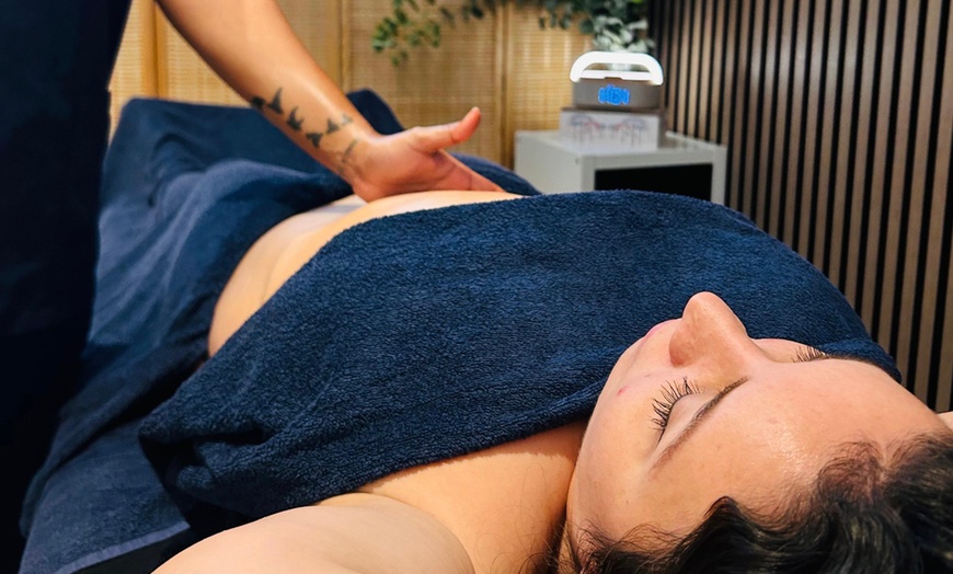 Image 2: Ritual thai o de aceites esenciales con duración a elegir para 1