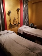60-Minute Custom, Swedish, or Deep-Tissue Massage with Aromatherapy & Hot Towel – Midtown NYC Oasis