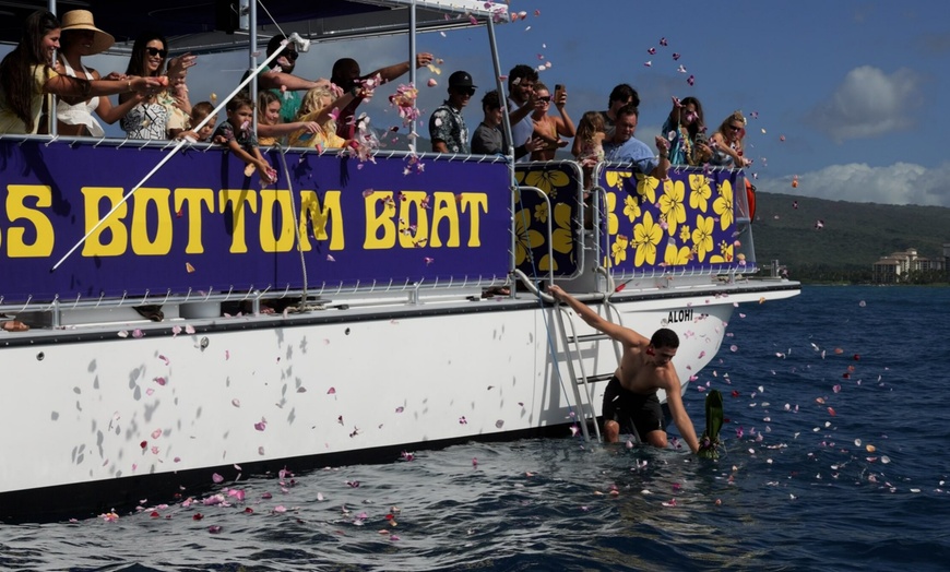 Image 9: Glass Bottom Boat Tours in Waikiki – Vibrant Sea Life & Scenic Views 