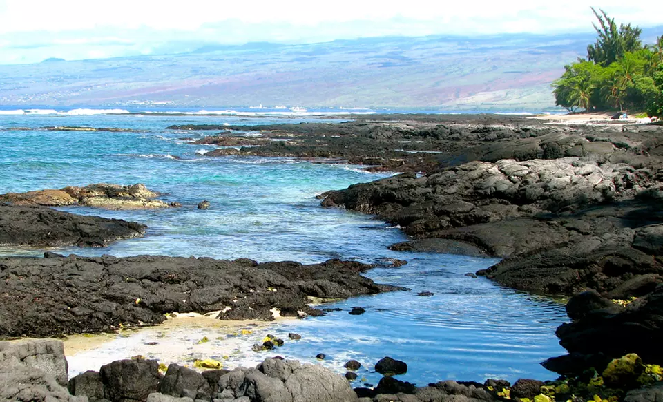 2-, 3-, or 5-Night Stay for Two with Optional Three-Course Dinner at Waianuhea in Hawaii - Primary Image