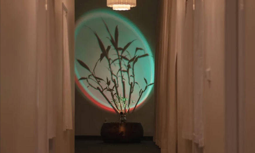 Image 8: Swedish, Deep Tissue or Combo Massage for 1-2 w/Hot Towels +Hot Stones
