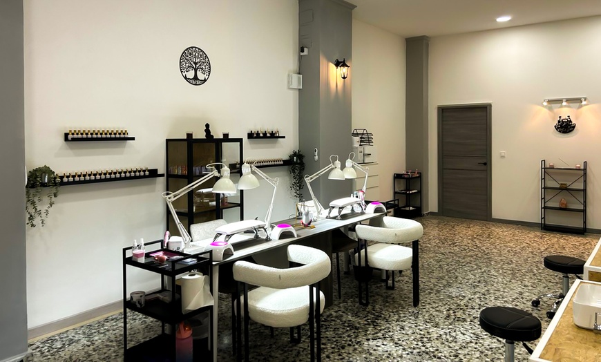 Image 5: 1 o 2 sesiones de microlifting facial de vitaminas con dermapen para 1 