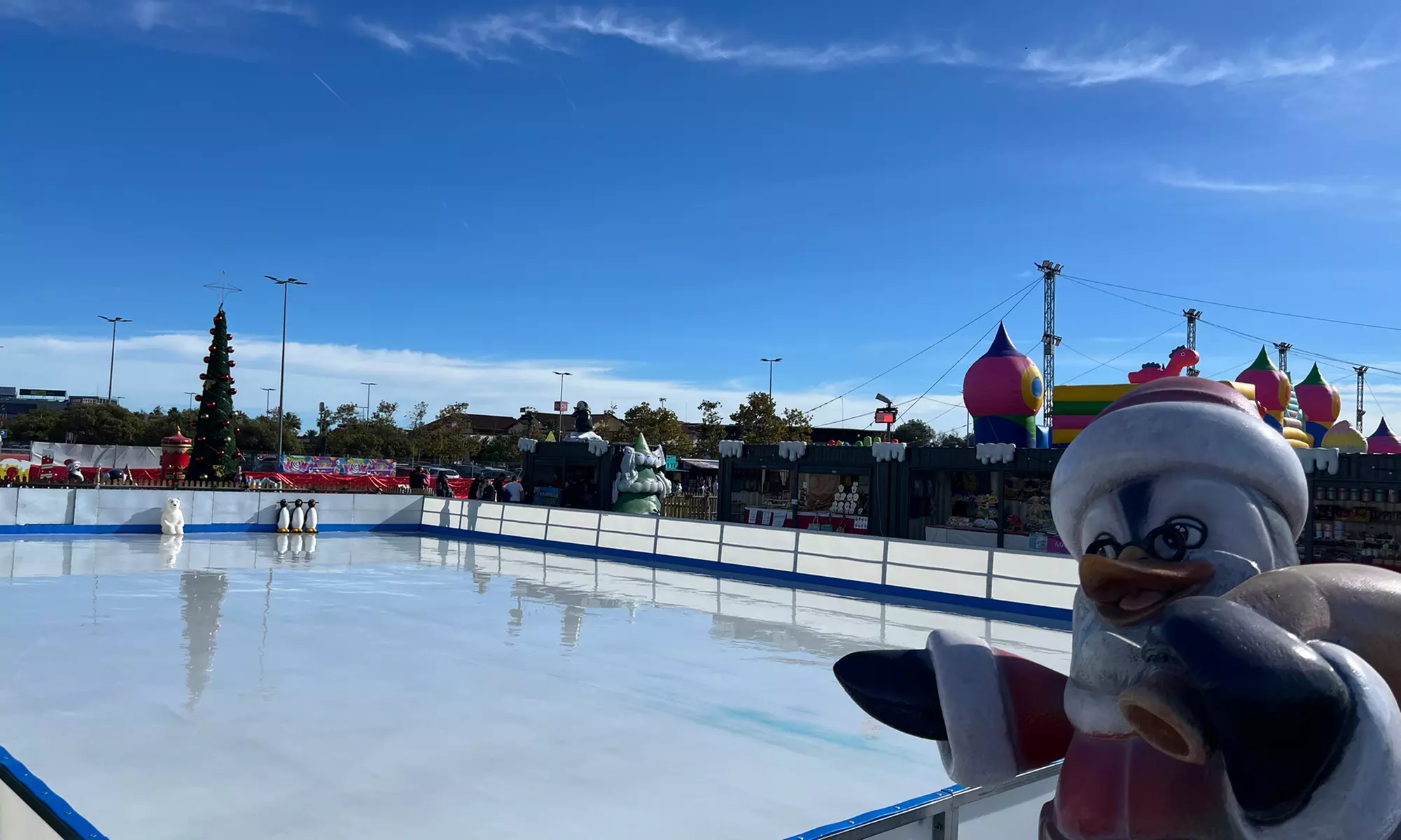 Plaza de la Navidad del Parque WOW: 1 hora de patinaje sobre hielo