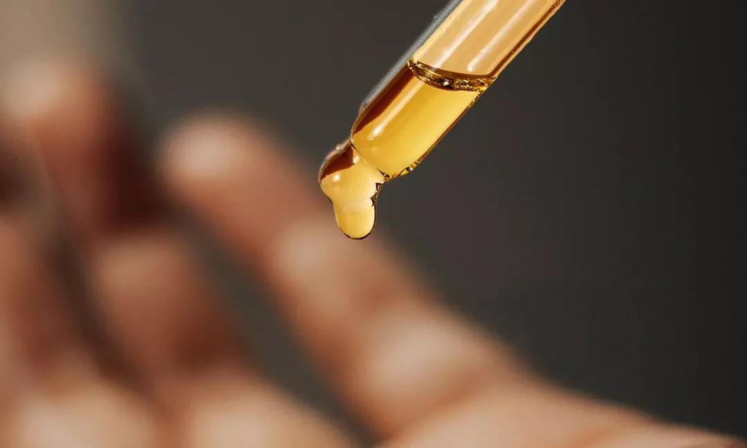 Vitamin C + Bio-Retinol Glow Oil for Radiant, Youthful Skin (Up to 34% Off) - Second Medium