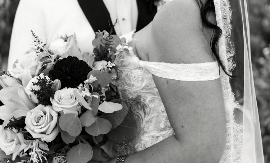 Image 3: Liz Avery: San Diego Wedding Photography with Online Image Gallery