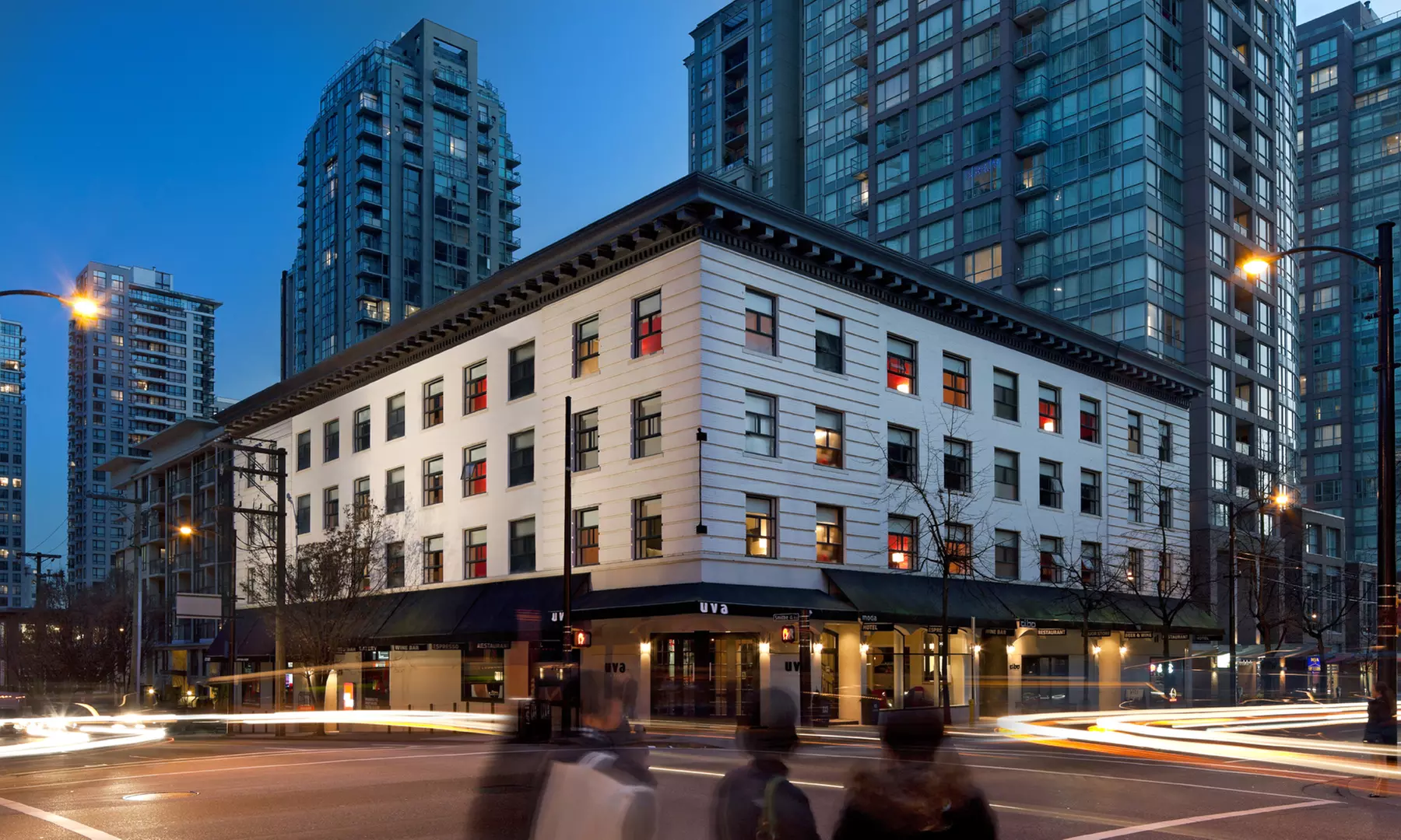 Stay with Daily Parking and Breakfast Vouchers at Moda Hotel in Vancouver, BC. Dates into April 2018. - Primary Image