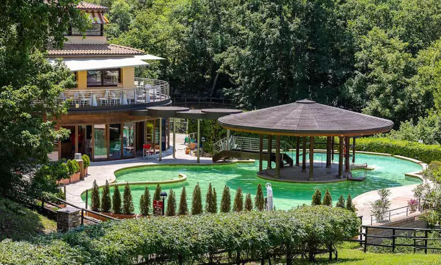 Maremma 4*: 1 o 2 notti in monolocale con mezza pensione e Spa