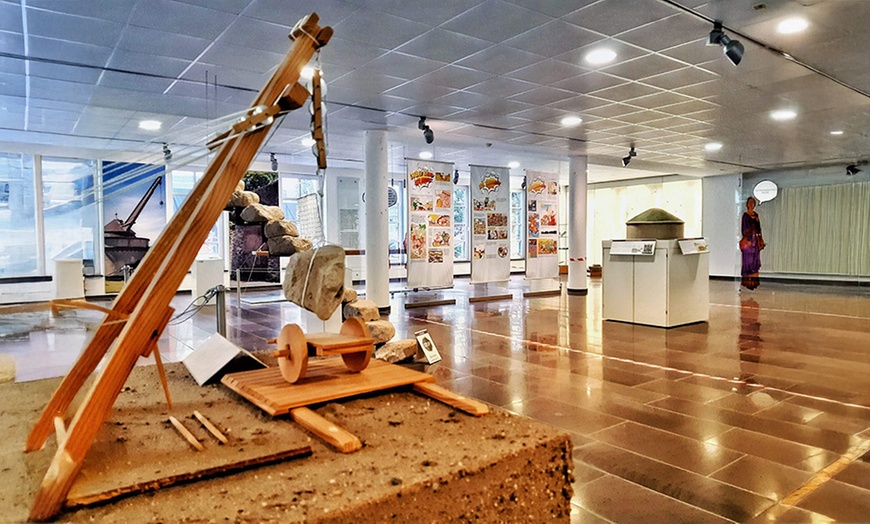 Image 2: Eintrittskarte für 1 Erwachsenen oder Familienkarte in den Vulkanpark