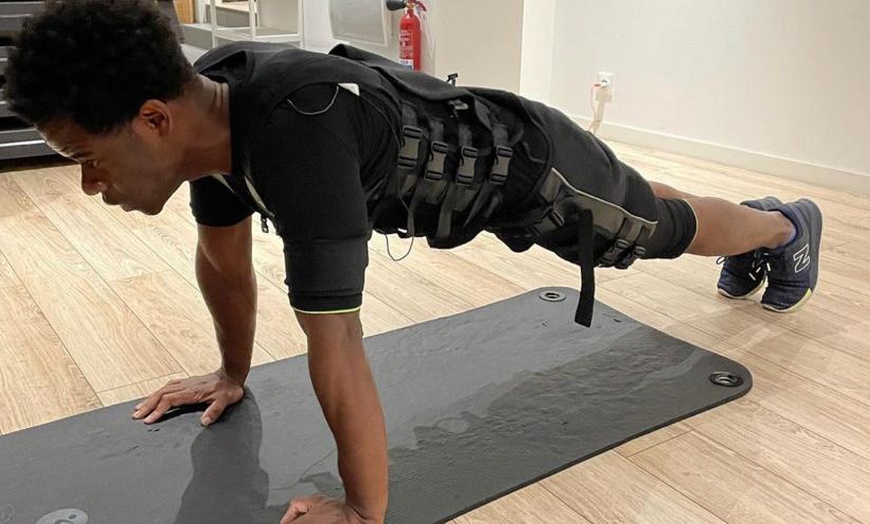 Image 2: Électrostimulation FIT SUCCESS Paris