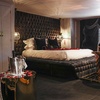 Image 1: Oxfordshire: 5* Luxurious Hotel Break with Dinner & Champagne