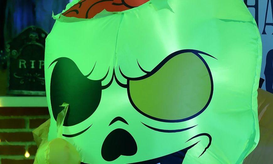 Image 39: HomCom Halloween Inflatable Decorations, Ghosts and Skeletons
