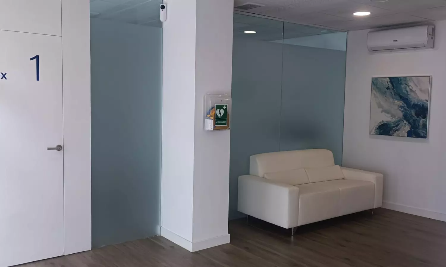 Limpieza bucal con ultrasonidos con opción a curetaje de 1 o 2 arcadas