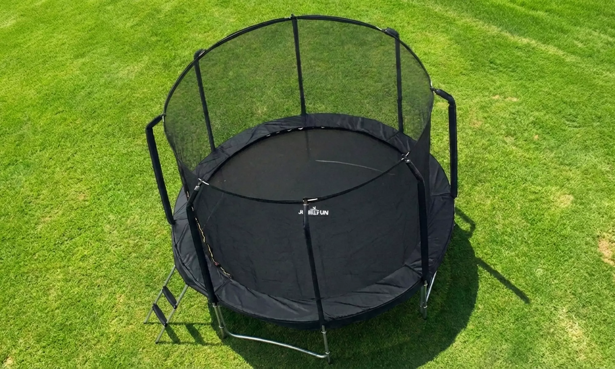 Jump4fun : trampoline de jardin sécurisé avec échelle