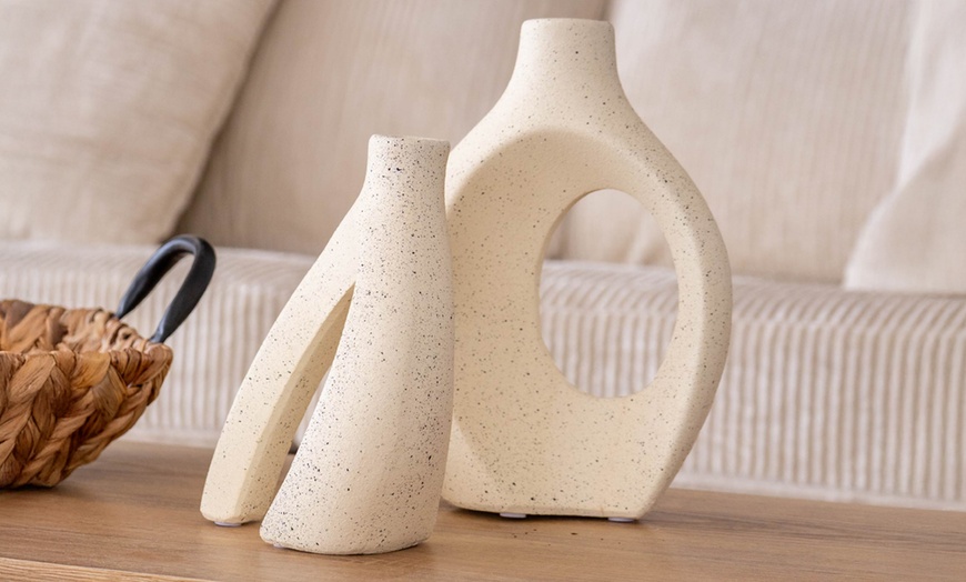 Image 28: Vaso decorativo in ceramica