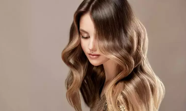 Jusqu'à 44% de remise sur Couleur / Reflets chez Emma S Beauty - Primary Image