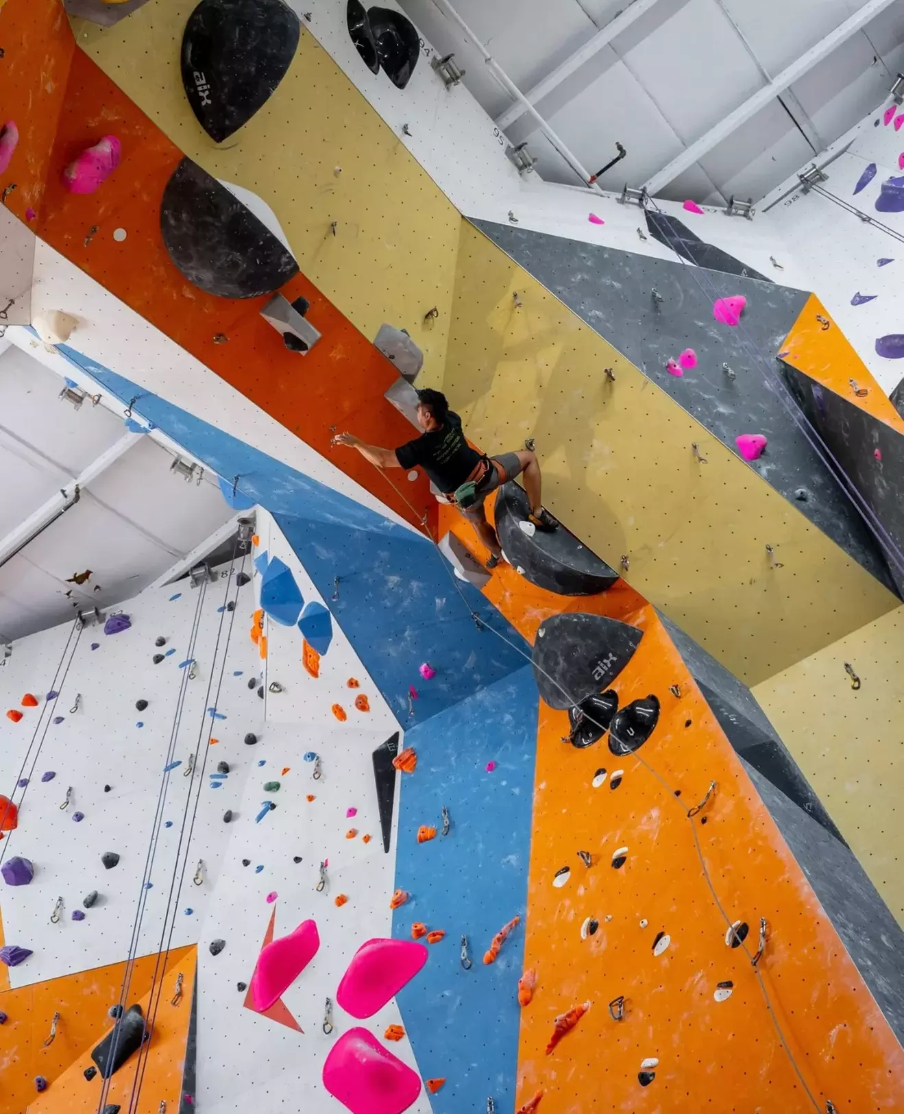 60 or 90-Minute Adventure Hub Session for One