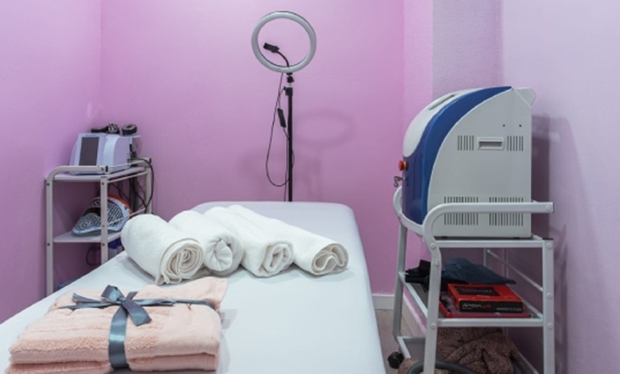 Image 4: Ritual corporal de belleza con masaje, peeling y radiofrecuencia