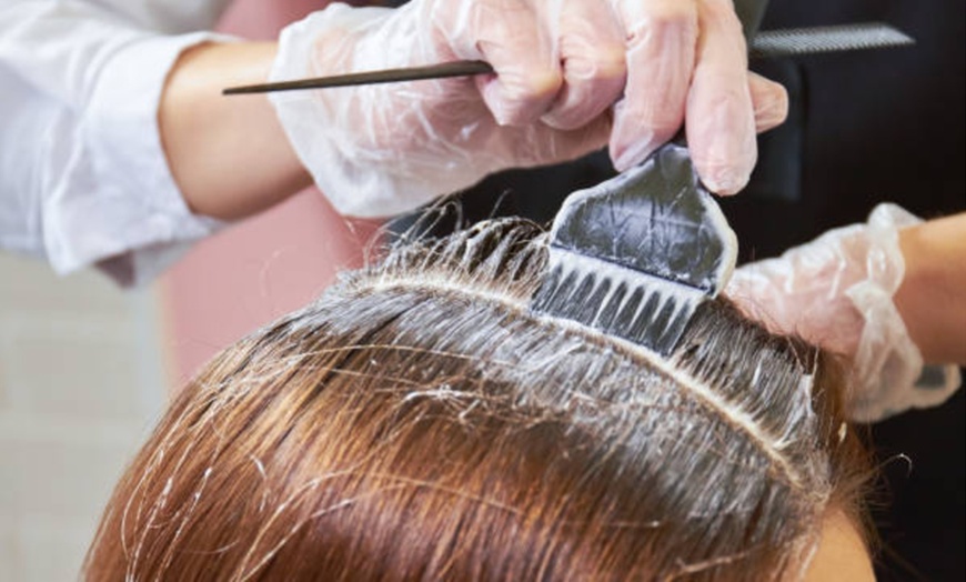 Image 7: Corte, mascarilla, peinado y opción a tratamiento reparador o de color