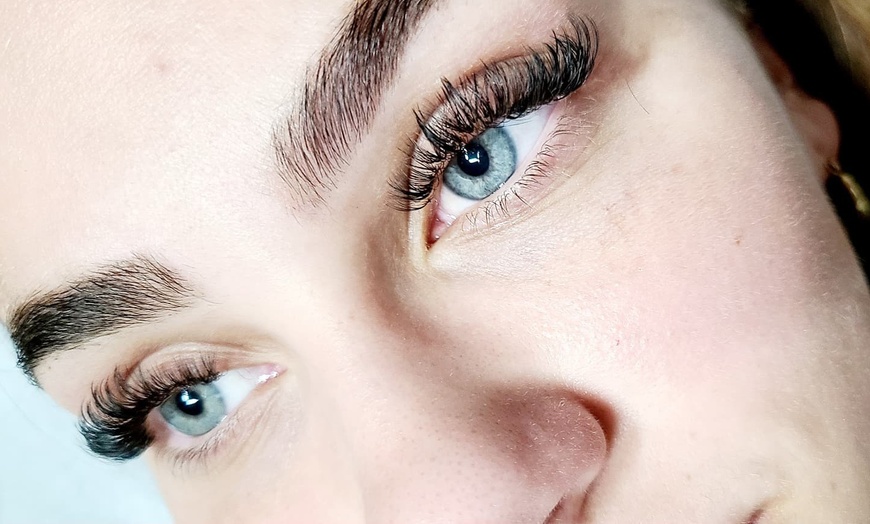 Image 1: Transform Your Look: Perfectly Shaped Brows and Lashes Await You!
