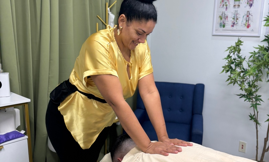 Image 2: 60 or 90-Min Swedish or Deep Tissue Massage & Aromatherapy at Rejujoy