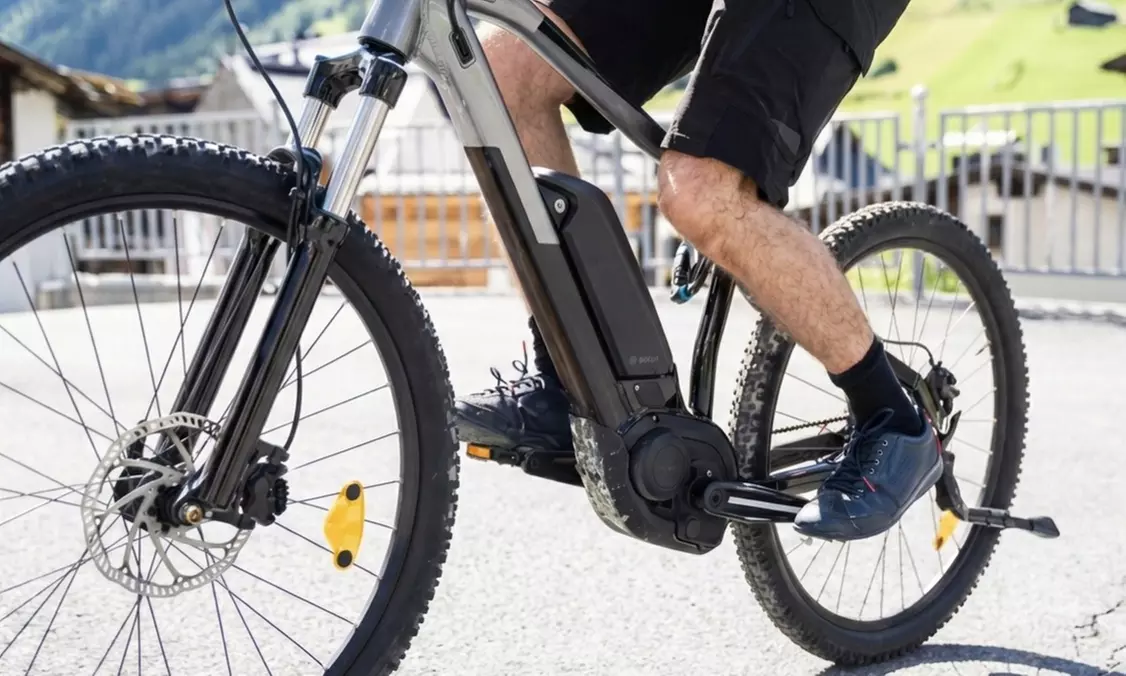 Ruta e-bike por Cabo de Palos y La Manga con fotos, brindis y snack