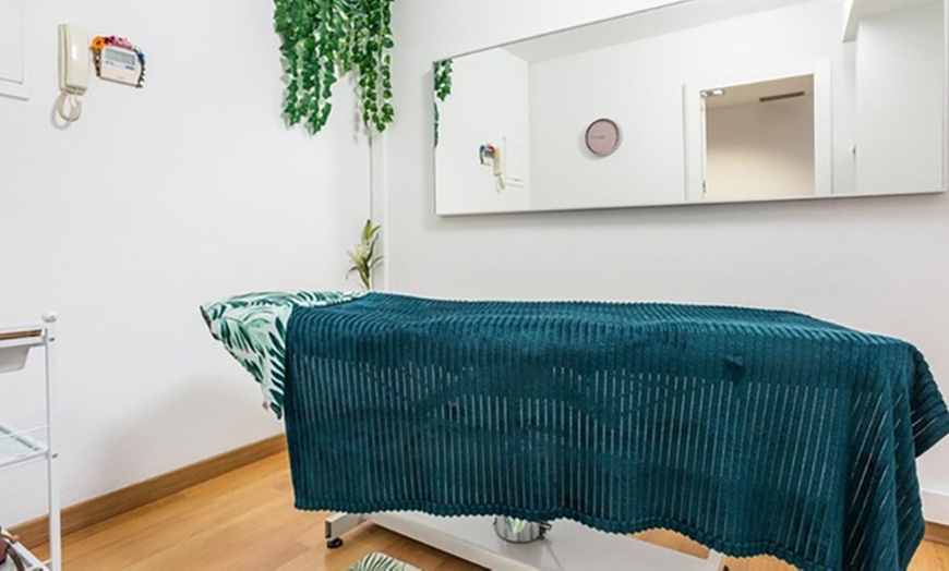 Image 4: 3 o 6 sesiones de maderoterapia corporal en zona a elegir 