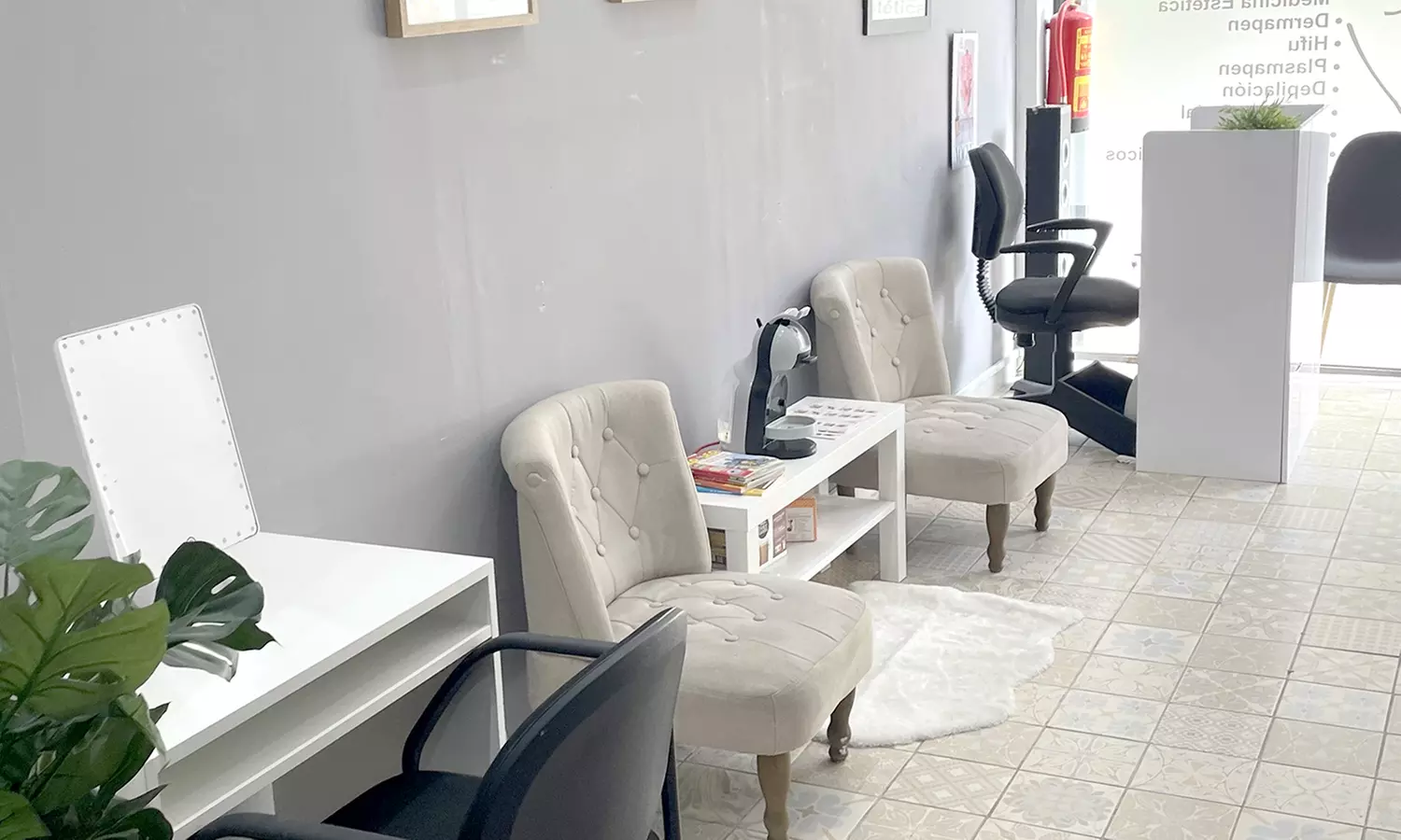 Sesión de microblading en Estetica y Micropigmentacion Luz de Luna