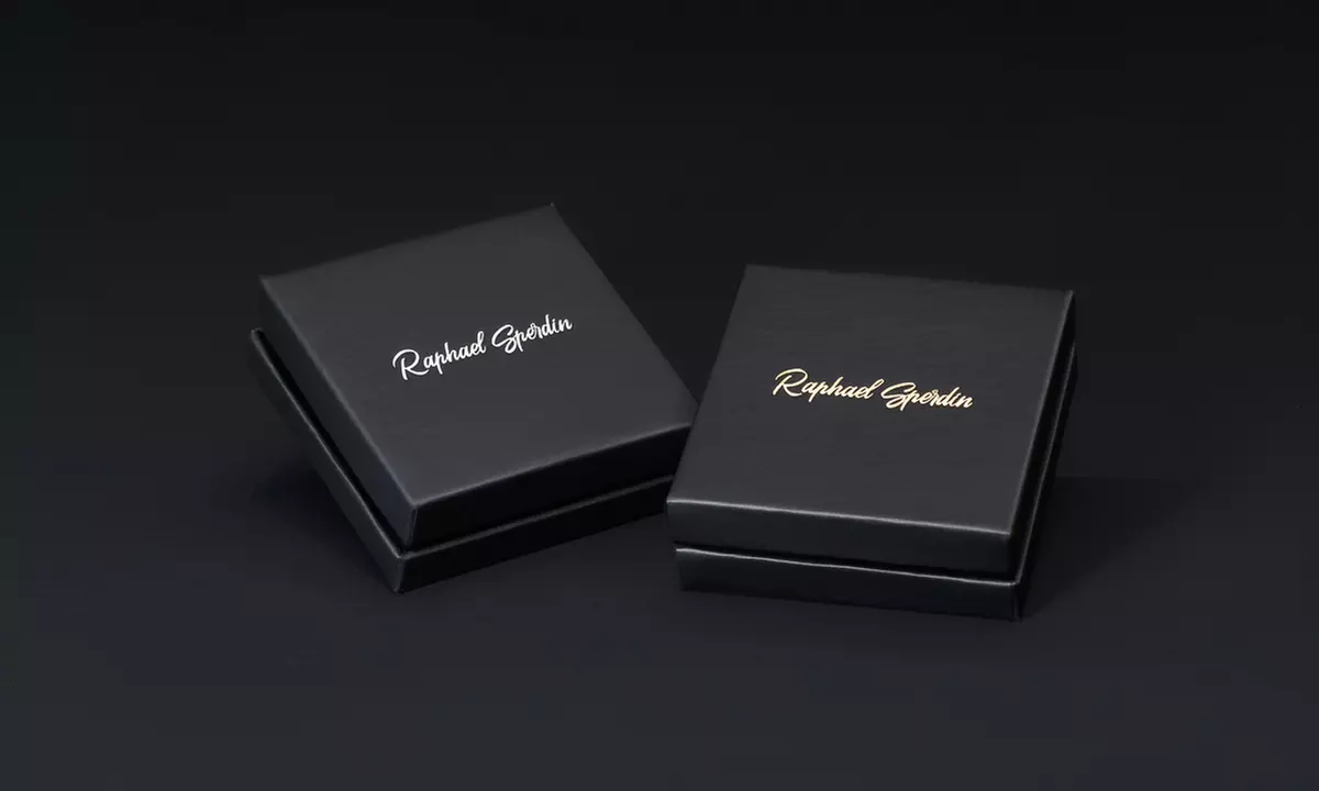 Collana in argento rodiato con cristalli