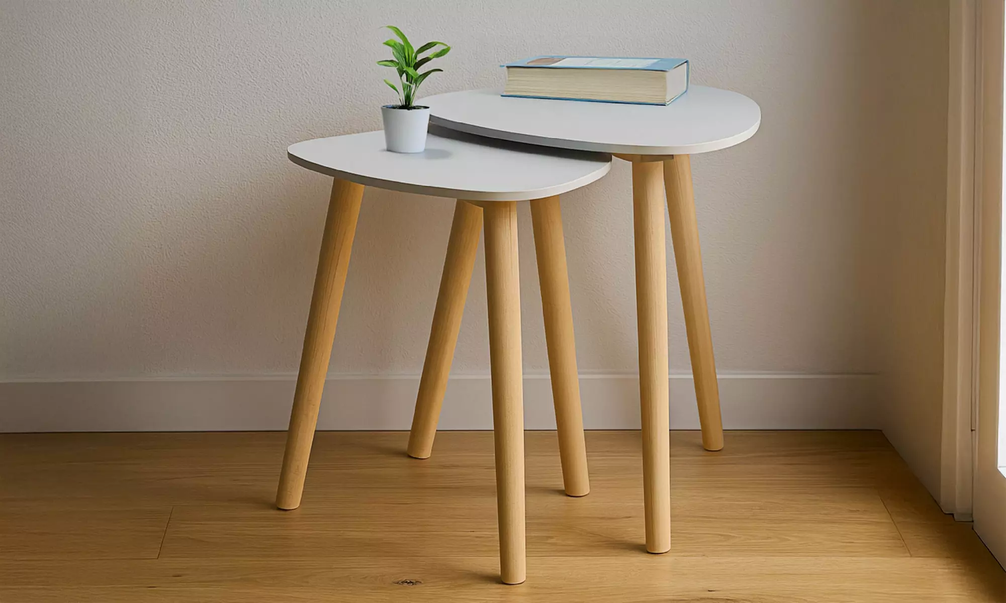 2er-Set moderne Beistelltische im Skandi-Stil