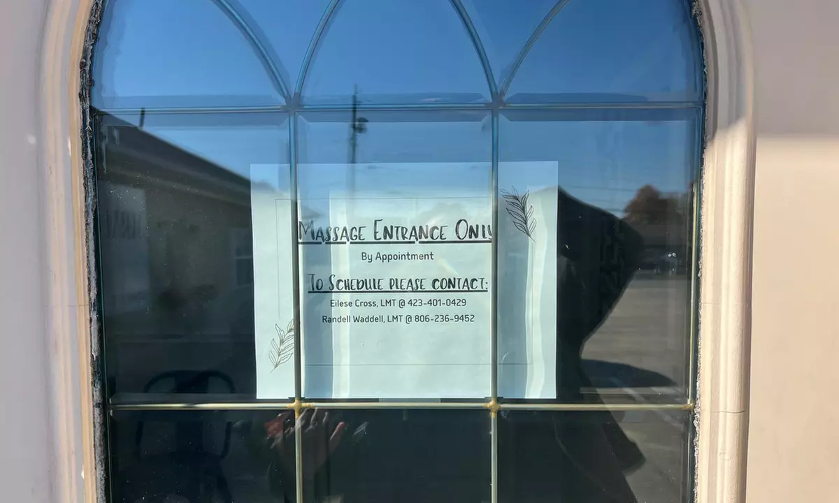 Lymphatic Drainage Massage for Detox & Circulation