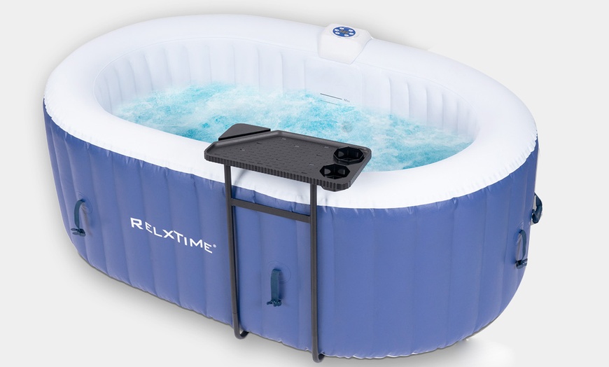 Image 7:  Opblaasbare ovale jacuzzi