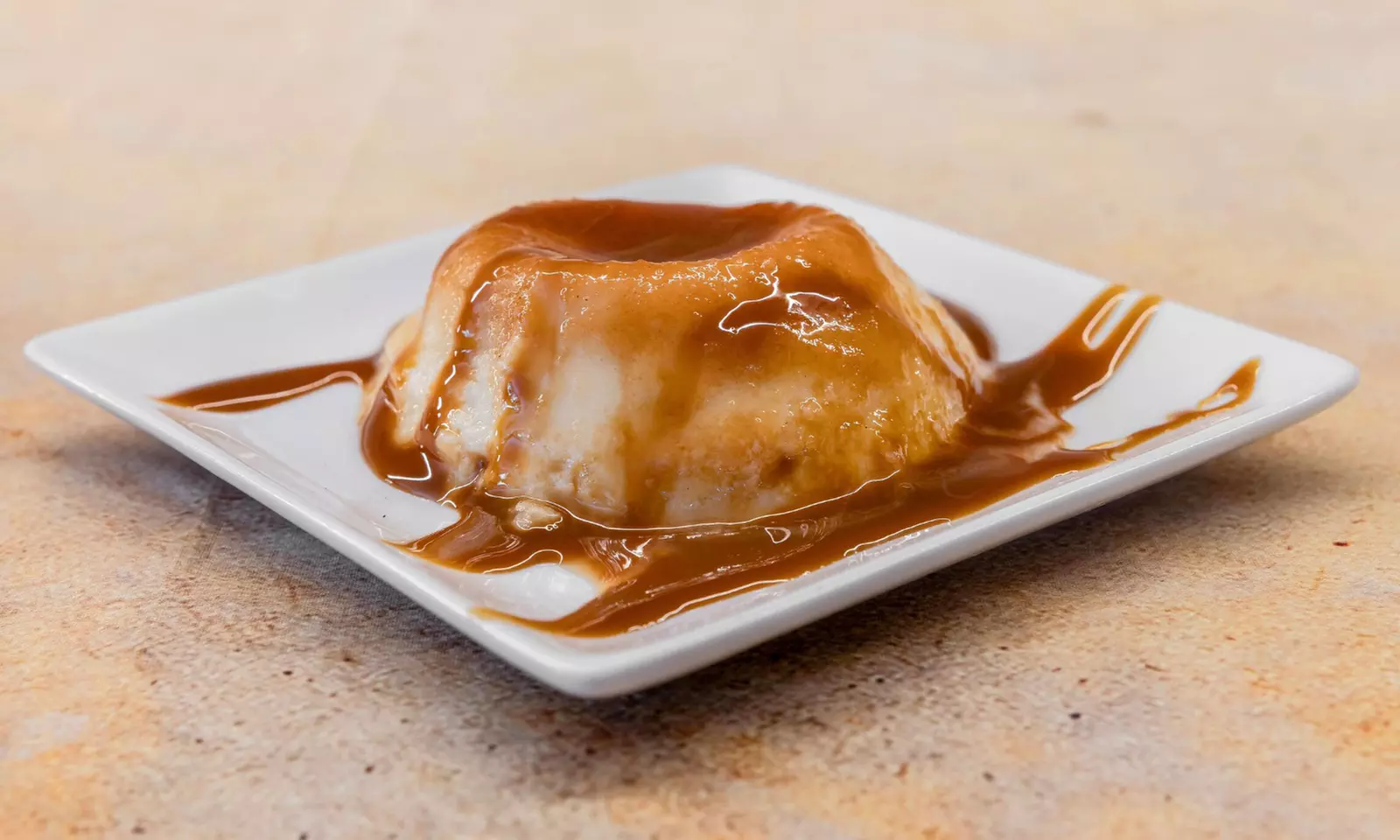 Menú argentino con entrante, principal, postre y bebida para 2 o 4 pax