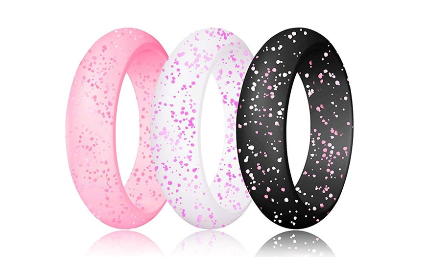 Image 4: 10-Pack Women Silicone Rings Wedding Stackable Durable Rubber Bands