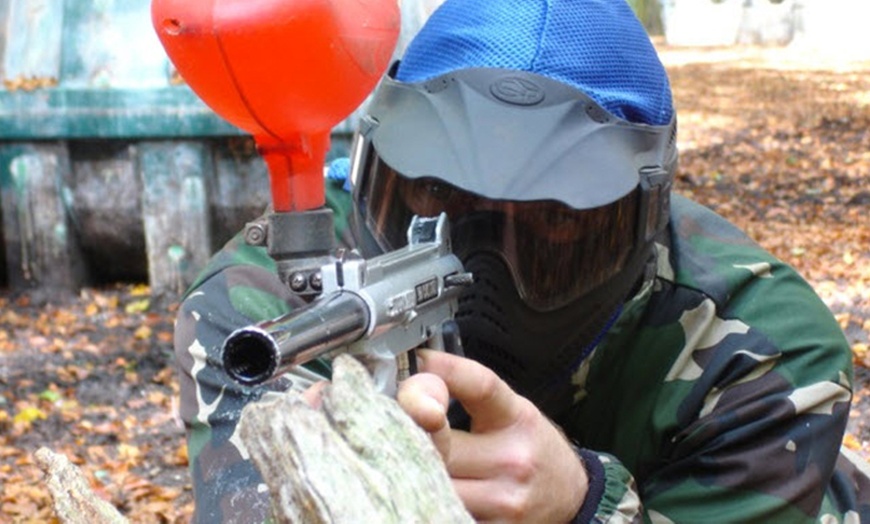 Image 4: Paintball Game For Four