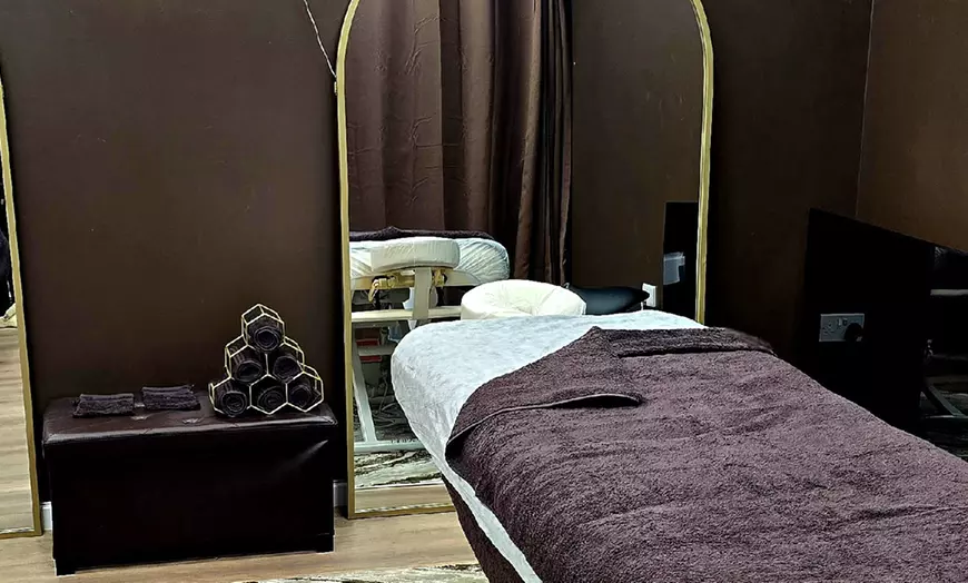 Image 2: Up to 33% Off on Pampering Package with Choice of Service(s) at Reignite