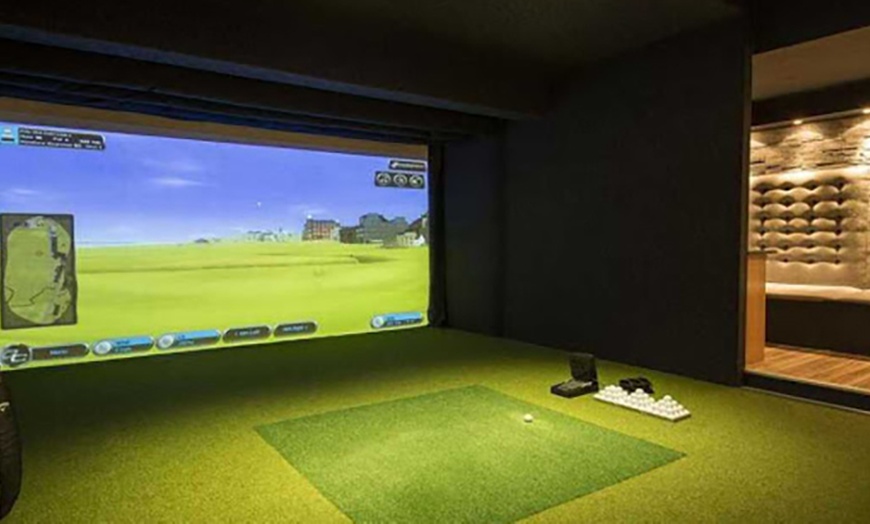 Image 1: One Hour of Golf Simulation